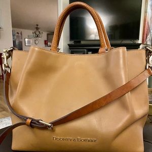 Dooney & Bourke handbag